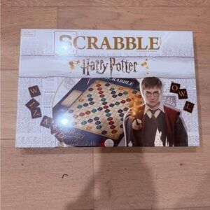 Harry Potter Scrabble Board 2-4 Players Ages 11+ - Brand New